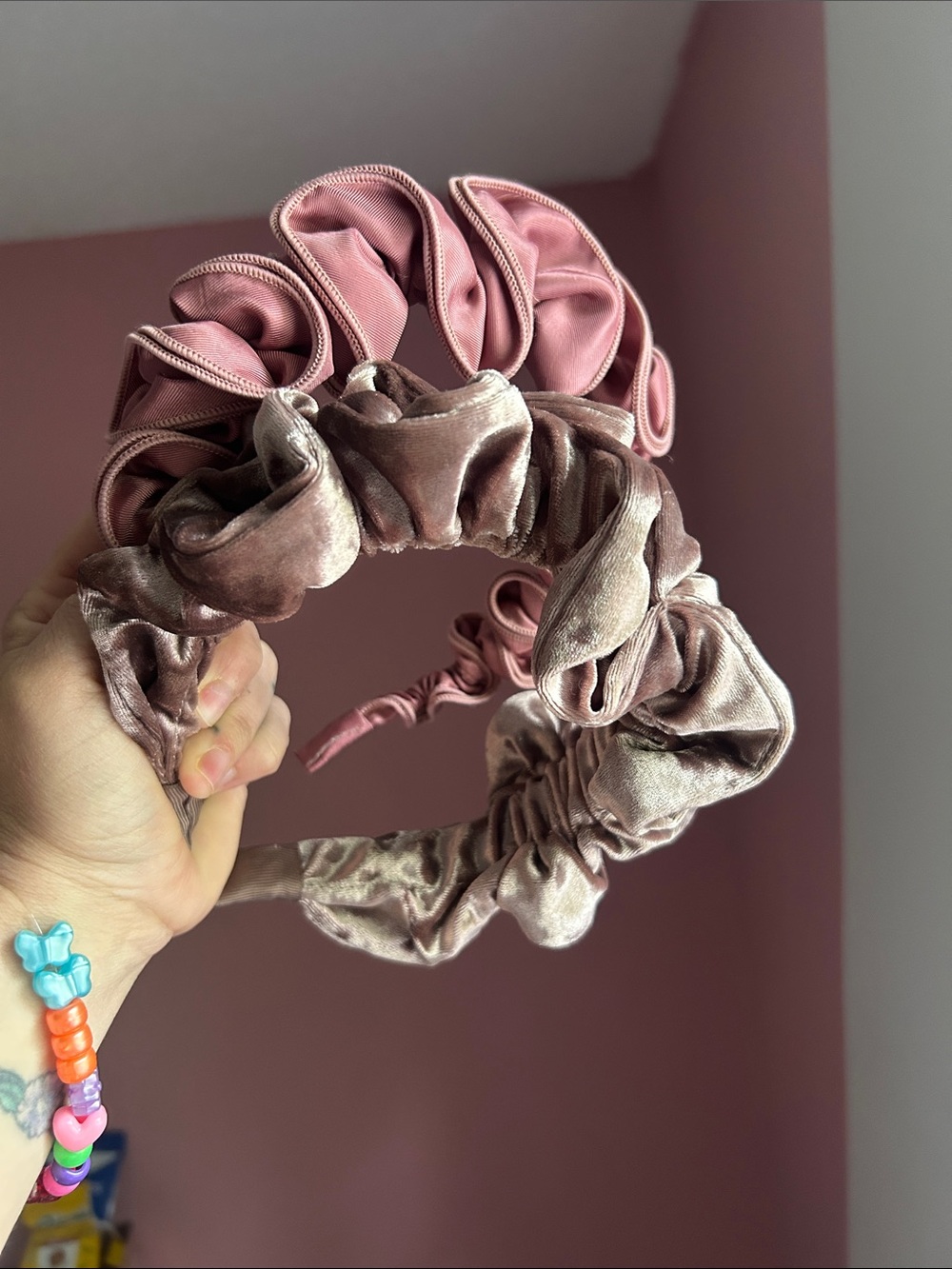 2 Anthropologie ruffle headbands